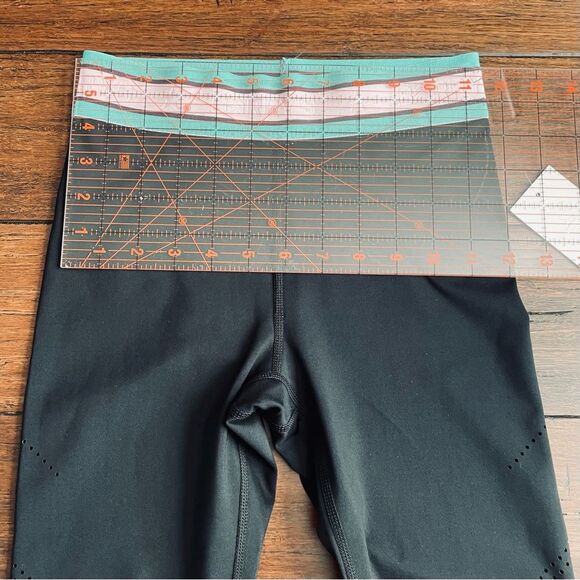 Barry's Bootcamp Fit Laser Cut Sprinter Tight Sz XS - Picture 6 of 9